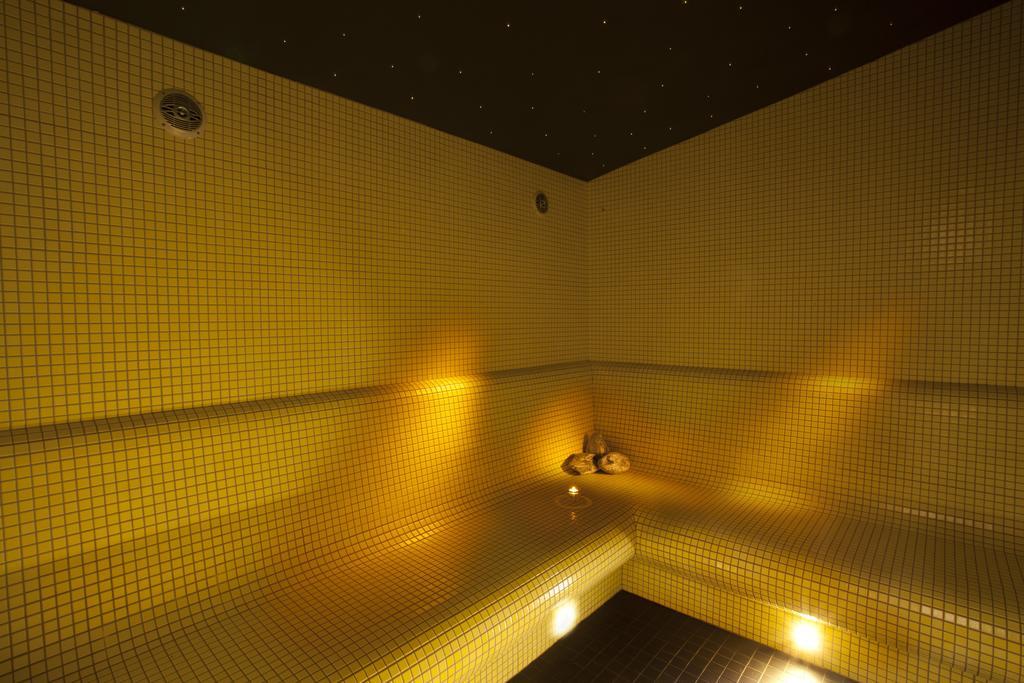 Hotel Kravi Hora Bořetice Buitenkant foto